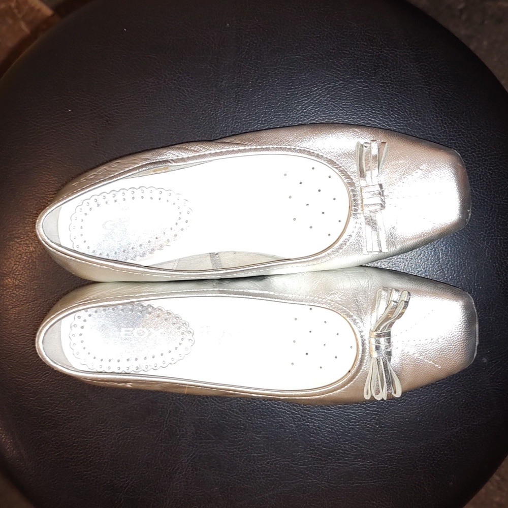 Geox Girl Maggie Shoe Silver US 4 UK 3 EU 36